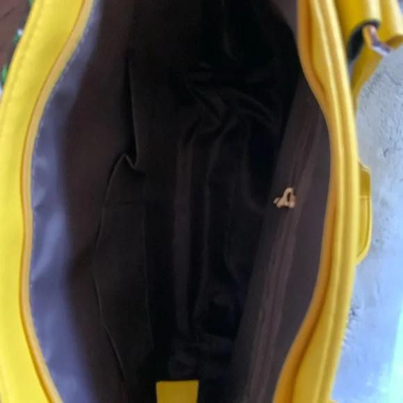 Floral Yellow and White Tote Bag - Picture 3 of 3